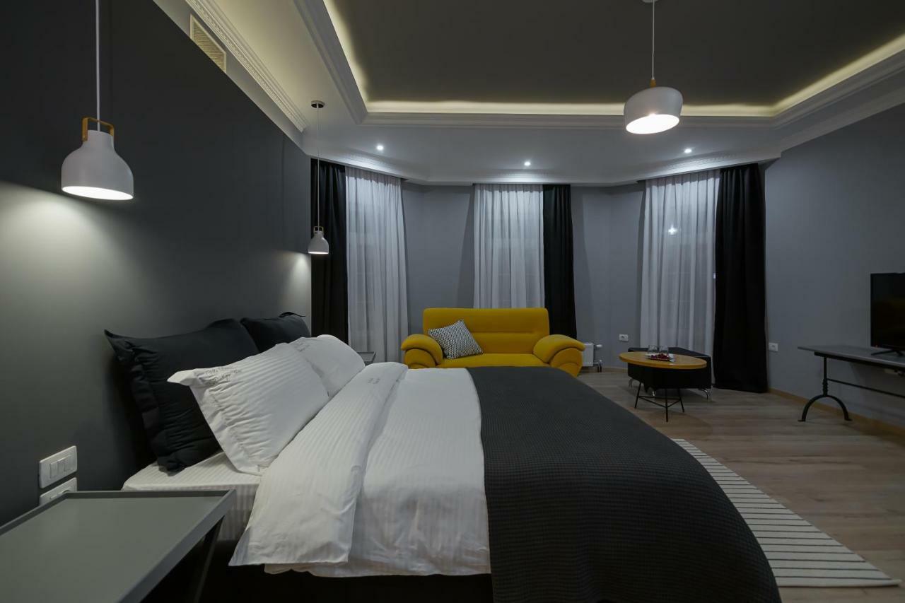 Barba Boutique Hotel Korce Exterior foto